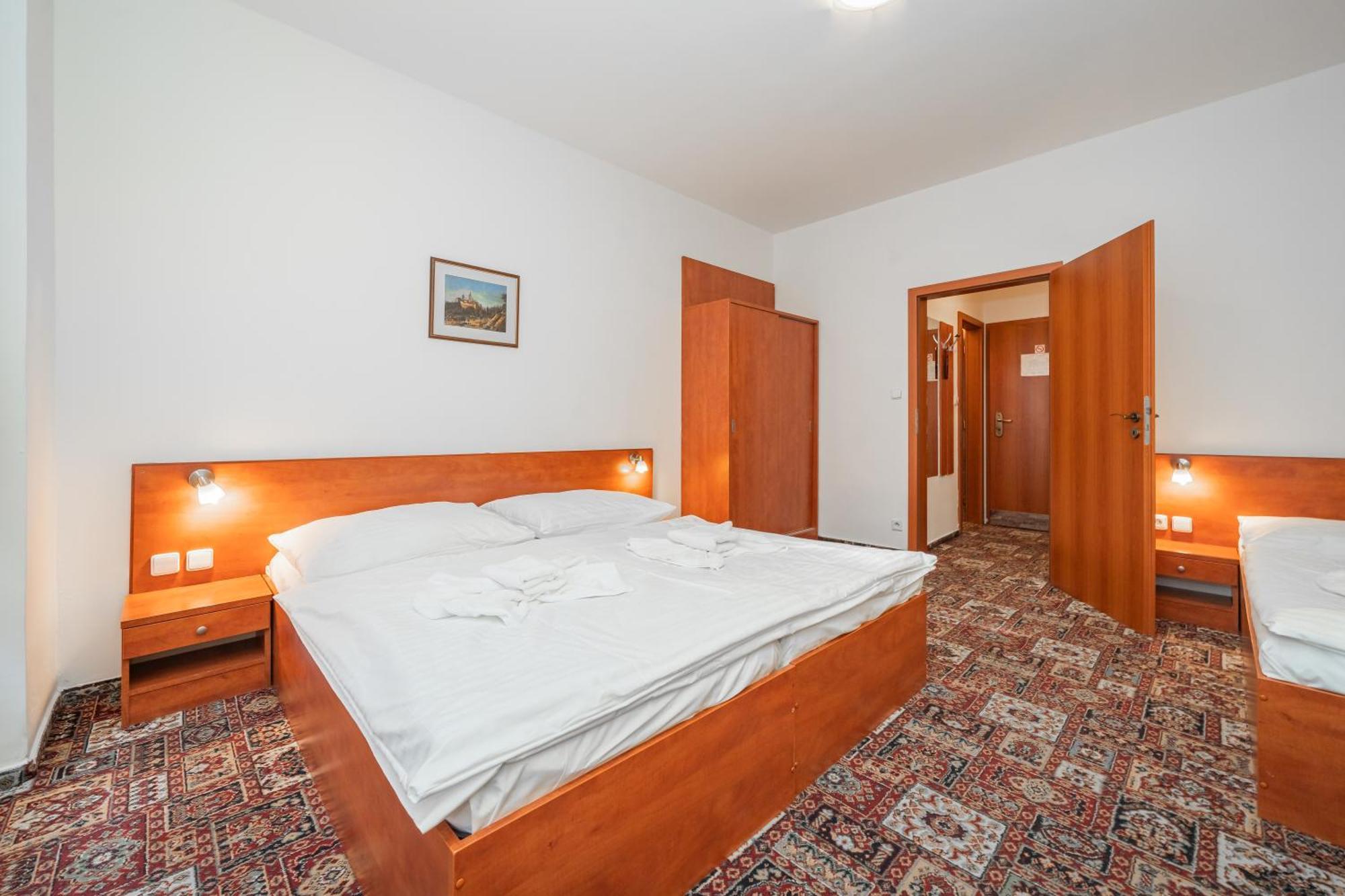 City Central De Luxe Прага Экстерьер фото